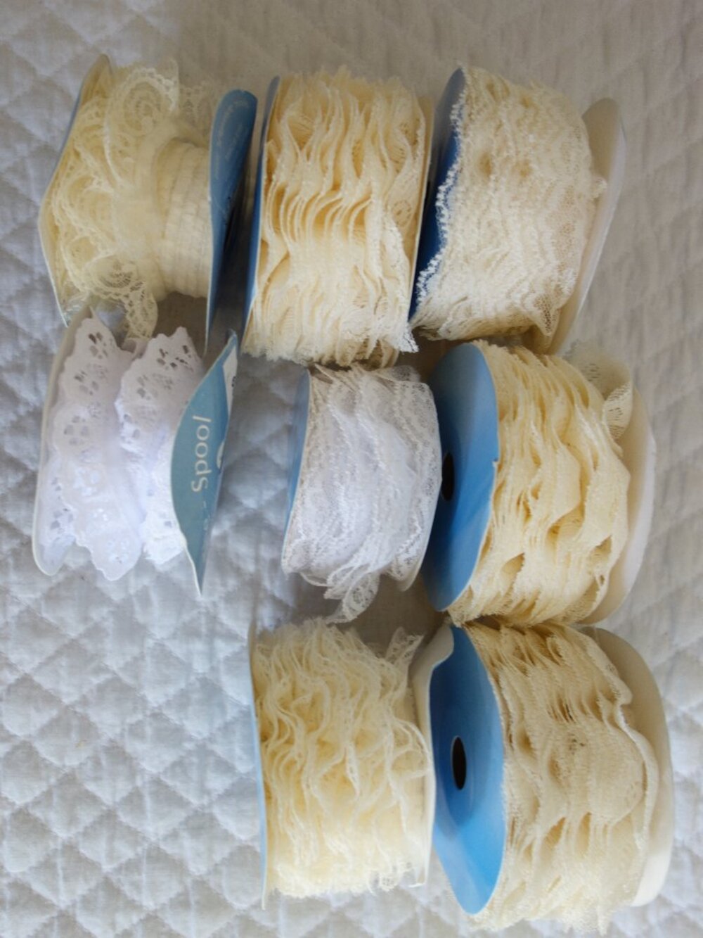 HUGE!!! Lot of whites & cream lace trim ribbon crochet sewing notions - Picture 6 of 7
